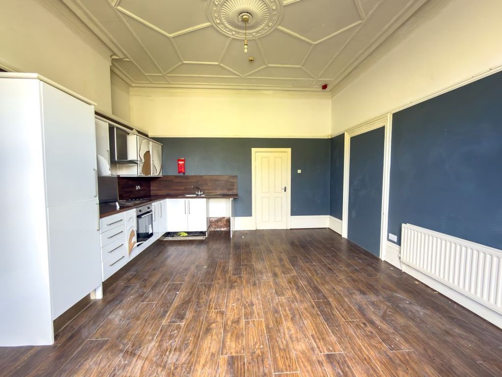 Property photo 2 of 10 Image 2