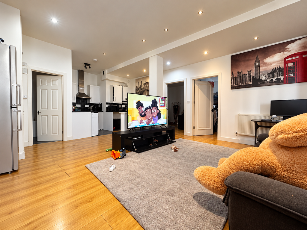 Property photo 1 of 6