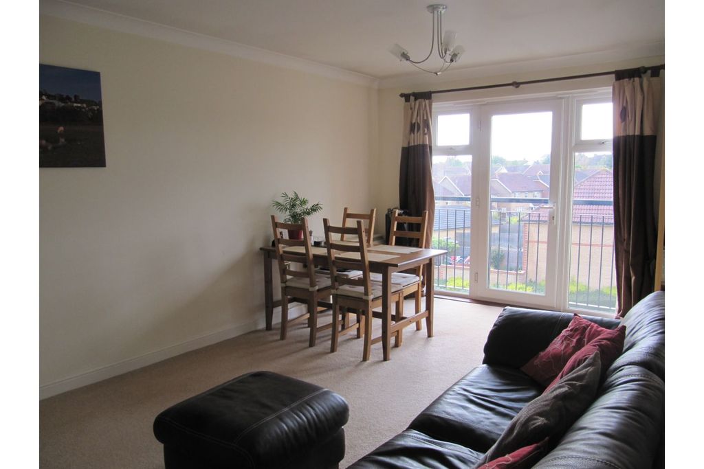 Property photo 3 of 21