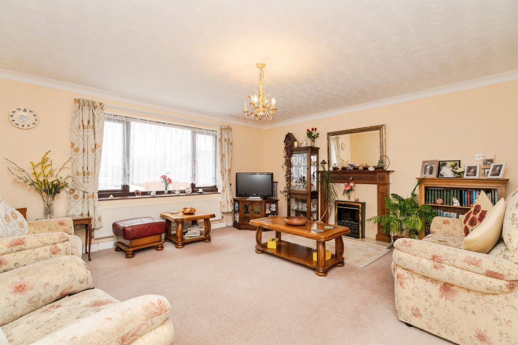 Property photo 2 of 24