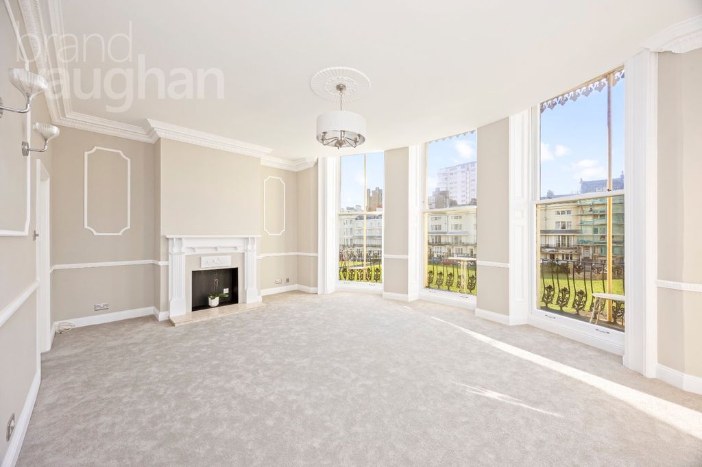 Property photo 2 of 17 Picture No. 34