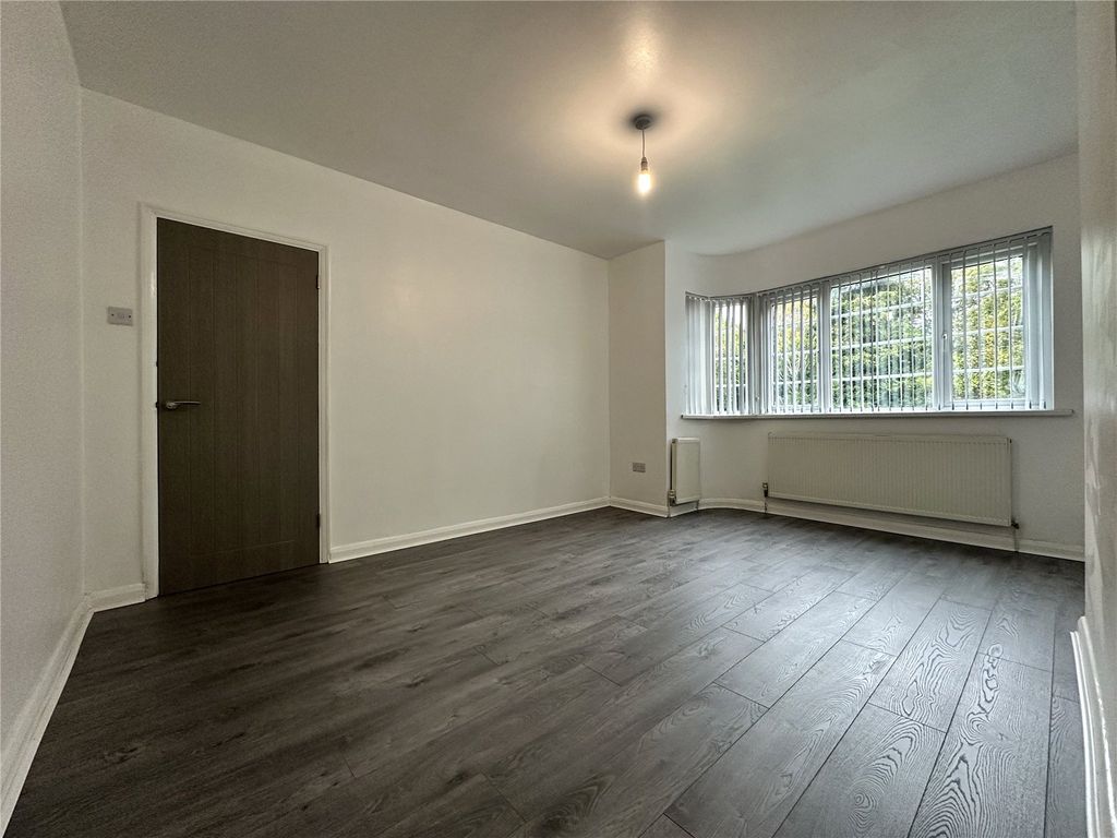 Property photo 2 of 10 Picture No. 08