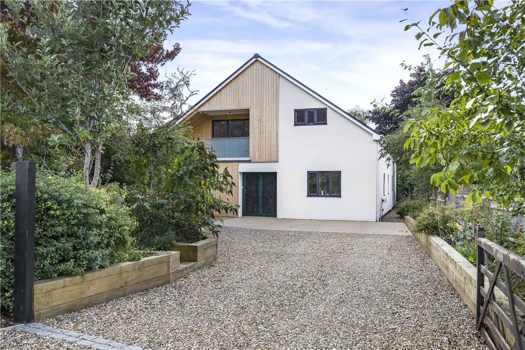 Property photo 1 of 39 Picture No. 01
