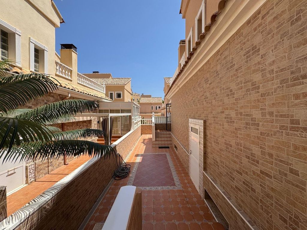 Property photo 1 of 50