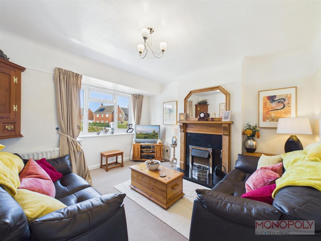 Property photo 2 of 33 Cam01943G0-Pr0628-Still004.Jpg