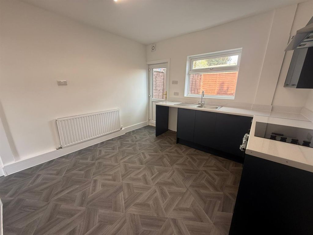 Property photo 2 of 10 Photo-2026-04-13-12-43-14 3.Jpg