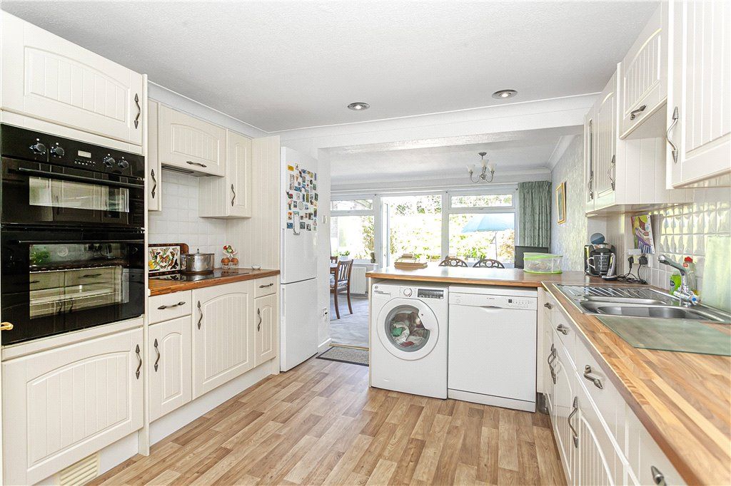 Property photo 3 of 13 Kitchen