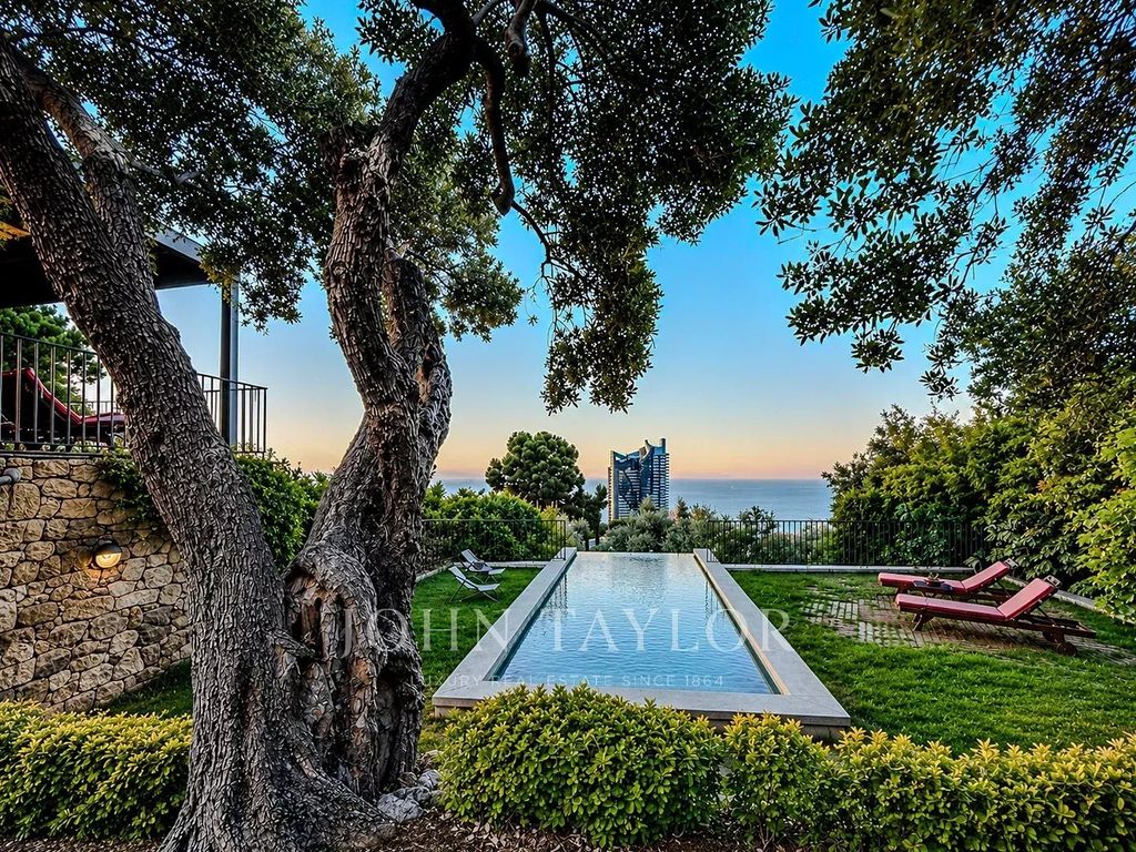 Property photo 1 of 36 Limitrophe Monaco - Beausoleil - Sea View Villa Overlooking Monaco - Pool - Garden