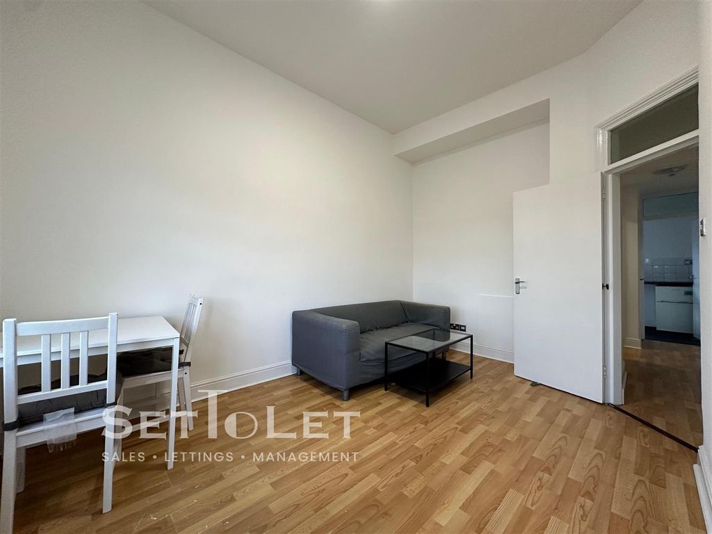 Property photo 2 of 9 0701F913-87De-469c-8E71-10F195c3c42A.Jpg