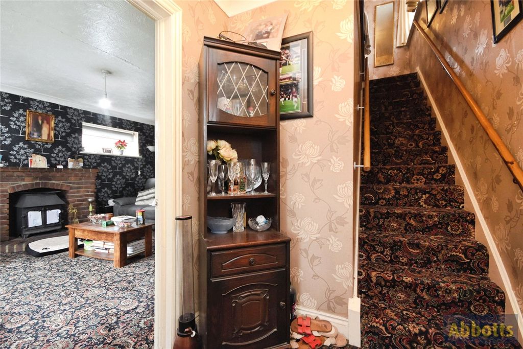 Property photo 2 of 40 Picture No. 15