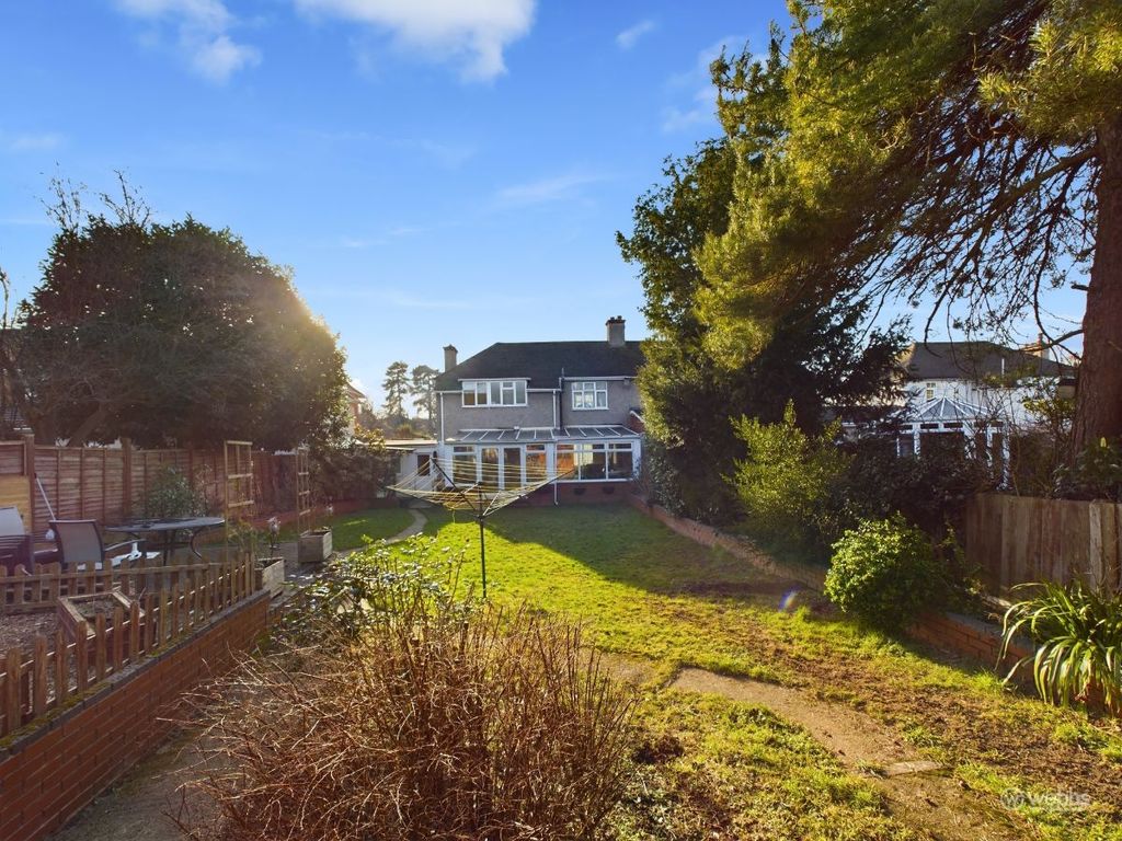 Property photo 2 of 20