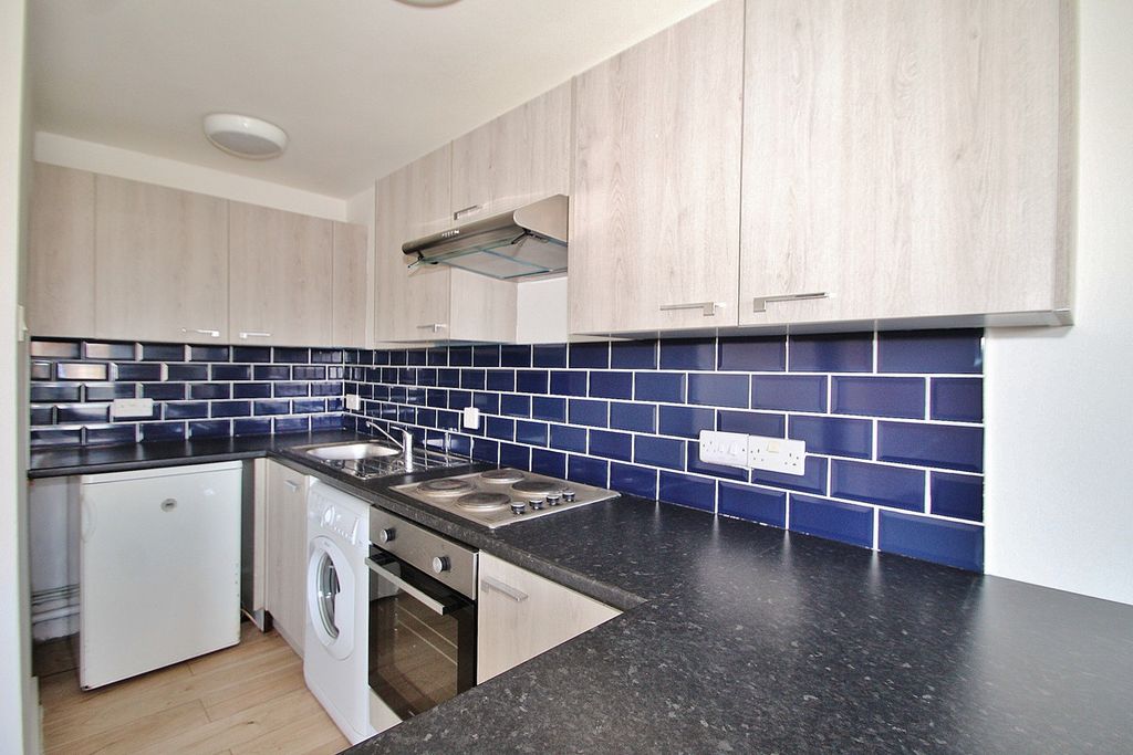 Additional image 7 of 1 bed flat for saleBurwell Court, Witney OX28