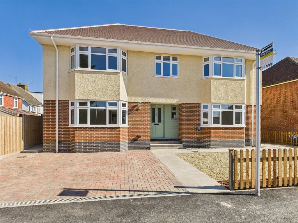 Property photo 1 of 30