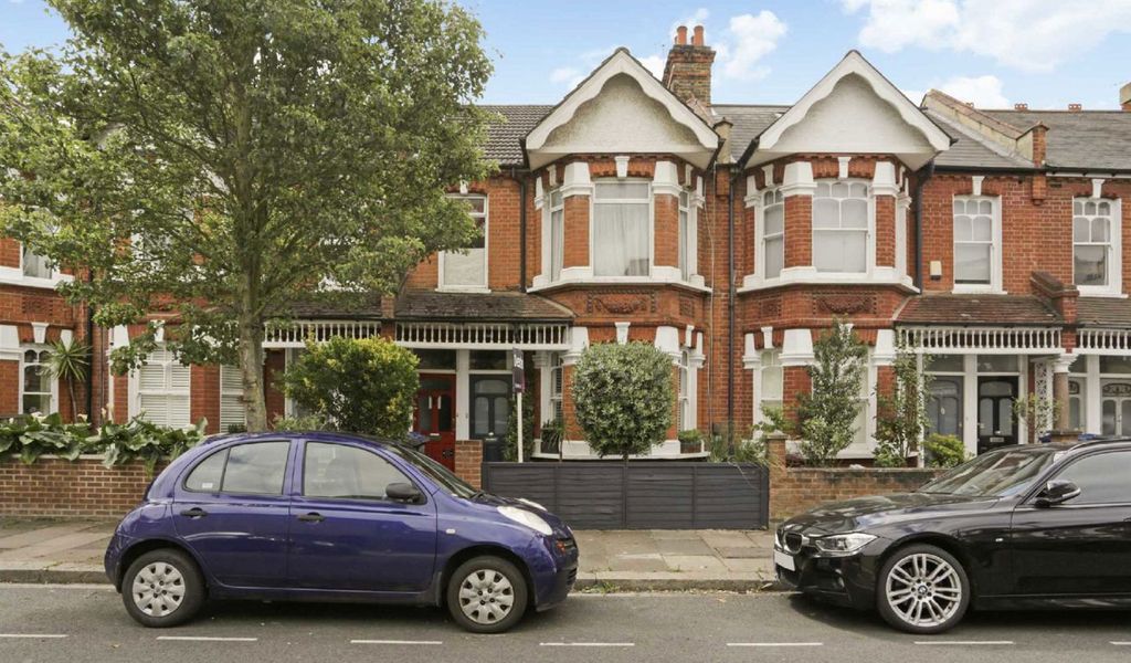 Property photo 1 of 7