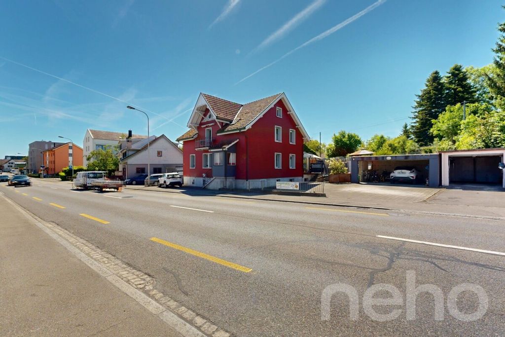 Property photo 2 of 12