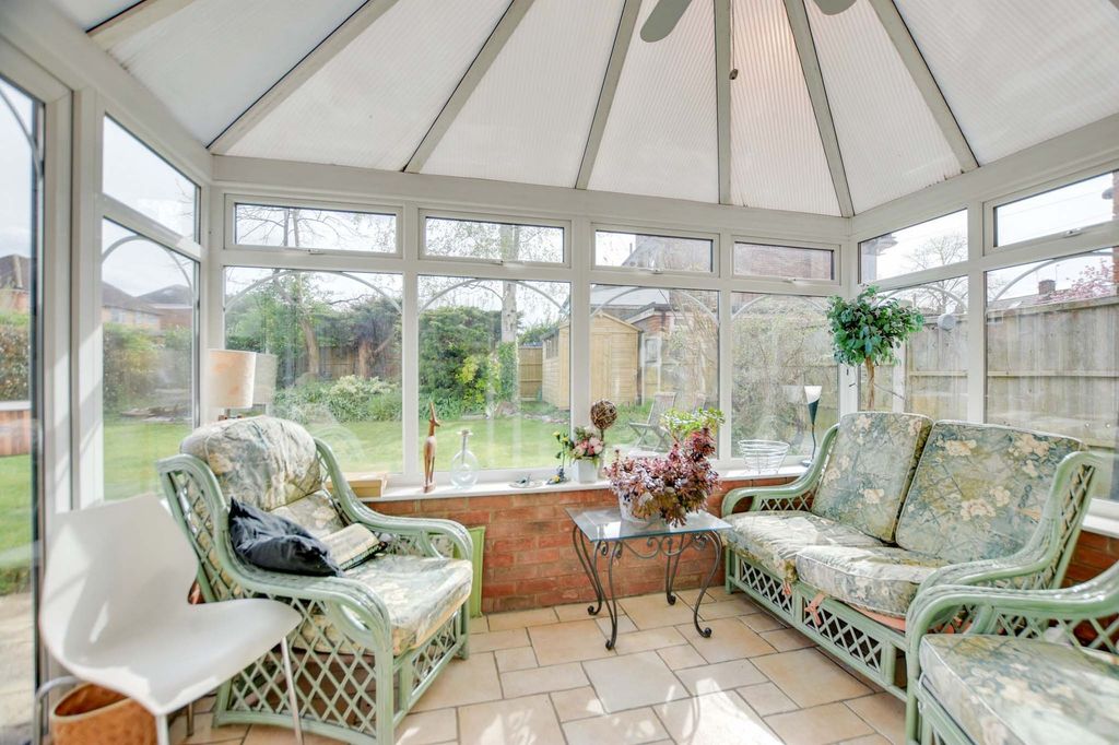 Property photo 3 of 25