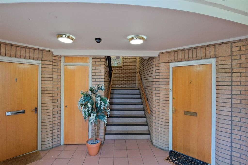 Additional image 25 of 2 bed flat for saleAuchingramont Court, Hamilton ML3