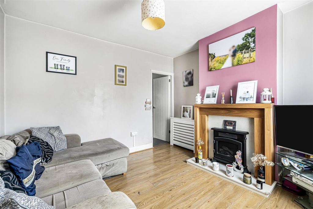 Property photo 2 of 15 2_58915.Jpg