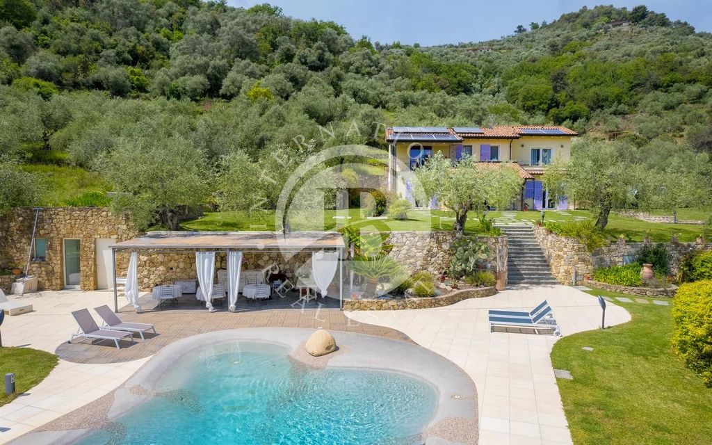 Property photo 1 of 30