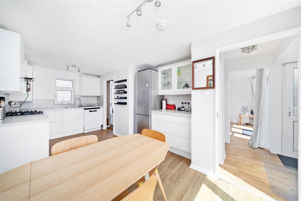 Property photo 1 of 12 Kitchen