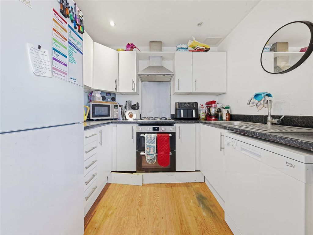 Property photo 2 of 18 7 Wickets (1).Jpg