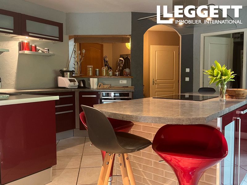 Property photo 3 of 10