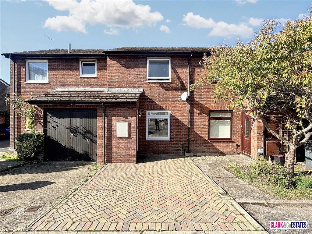 Property photo 1 of 11 Main Picture