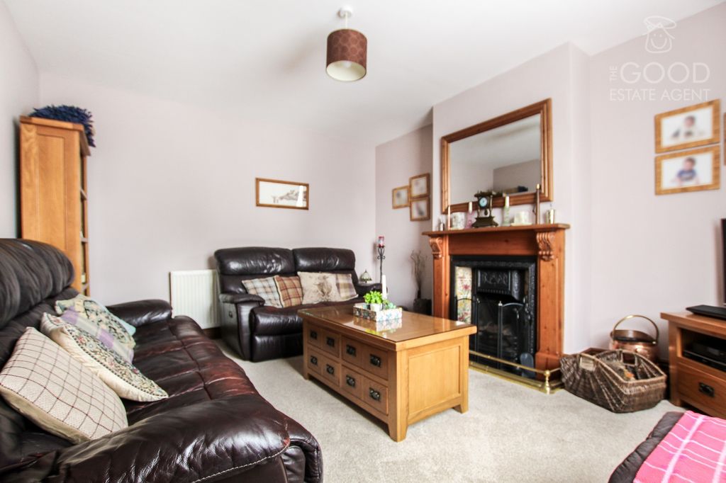Property photo 2 of 23