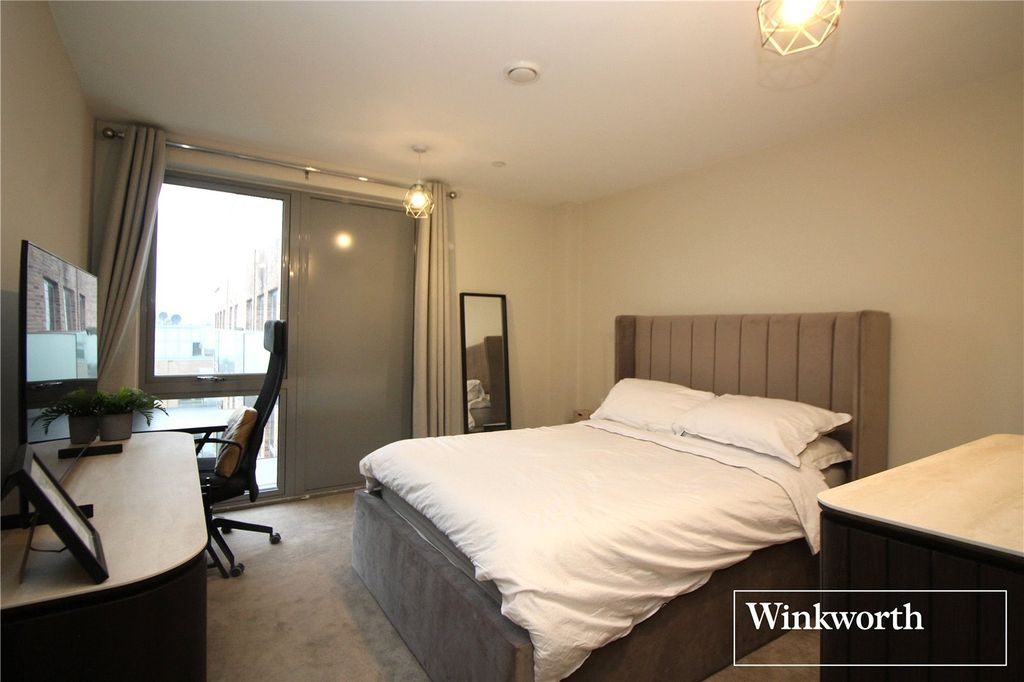 Additional image 8 of 1 bed flat for saleBrook Road, Borehamwood, Hertfordshire WD6