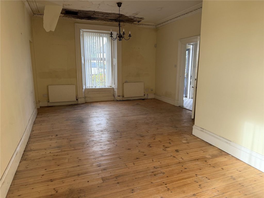 Property photo 2 of 12 Picture No. 02