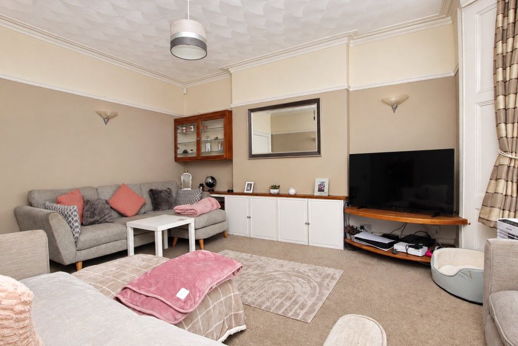 Property photo 1 of 20 Picture No. 07