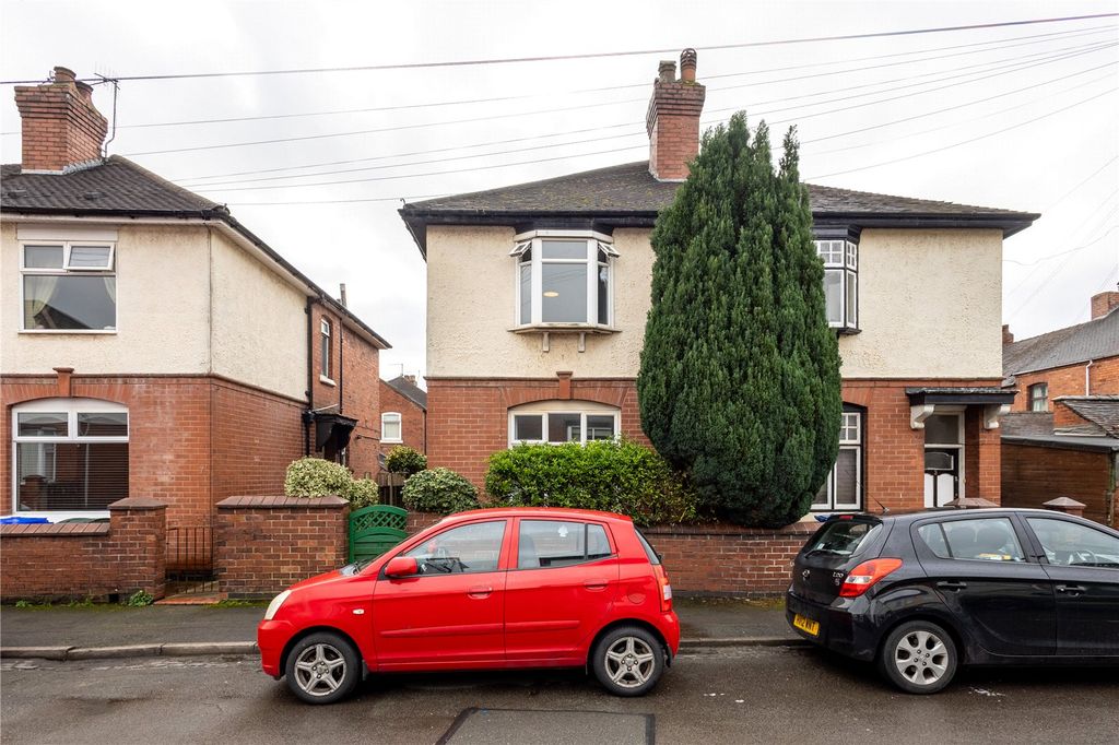 Property photo 2 of 21 Front View