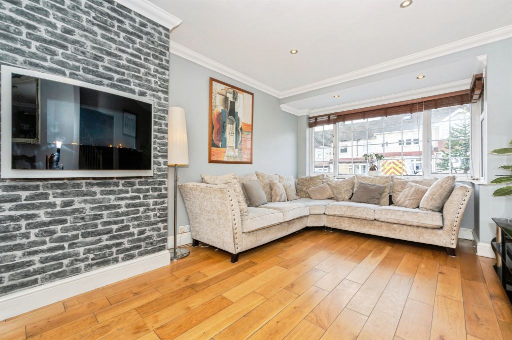 Property photo 3 of 21