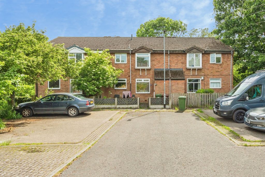 Property photo 1 of 12