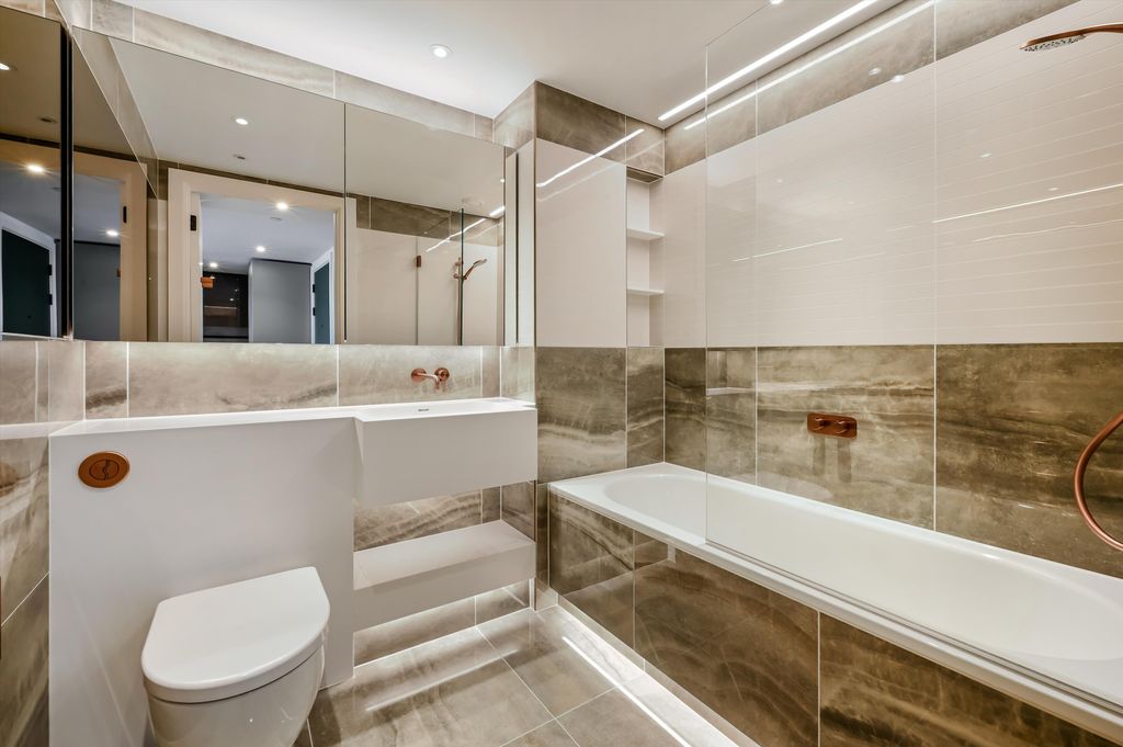 Property photo 2 of 17 Image