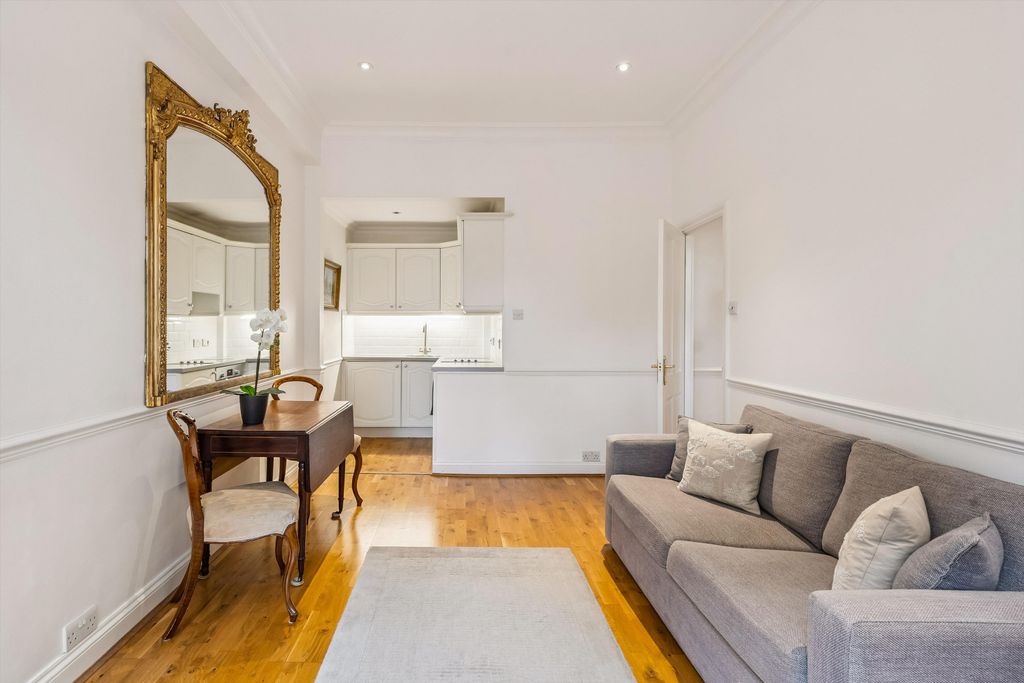 Property photo 3 of 10 Image