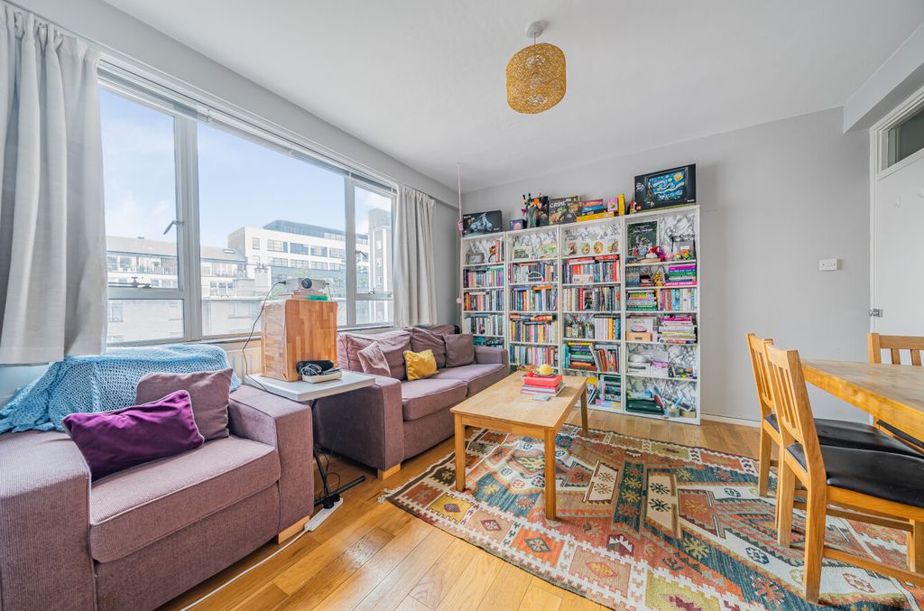 Property photo 3 of 12