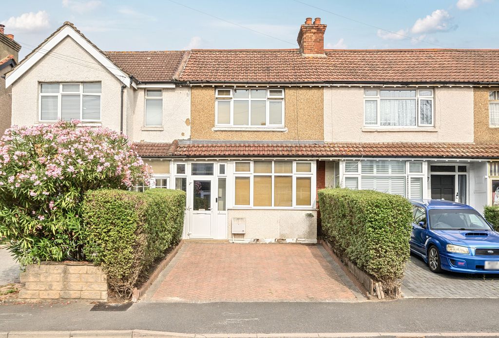 Property photo 1 of 9 1332491-16-689373...