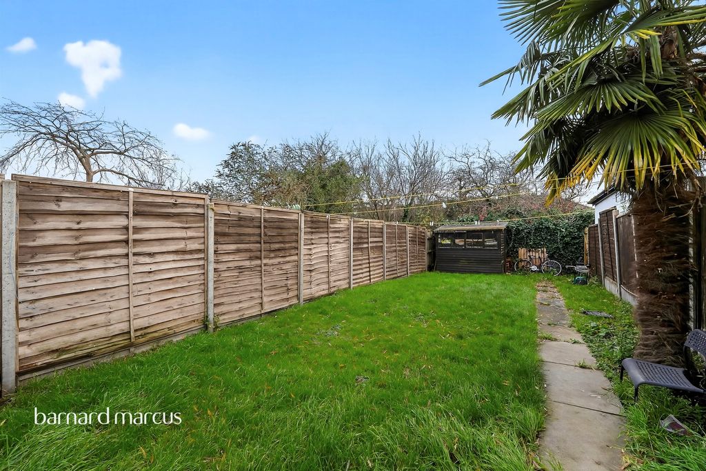 Property photo 2 of 11