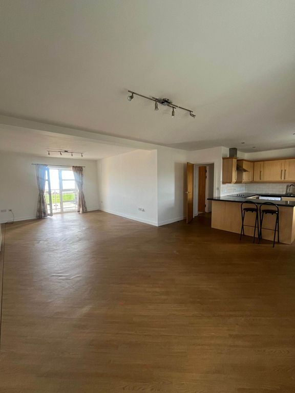 Property photo 2 of 9 Image