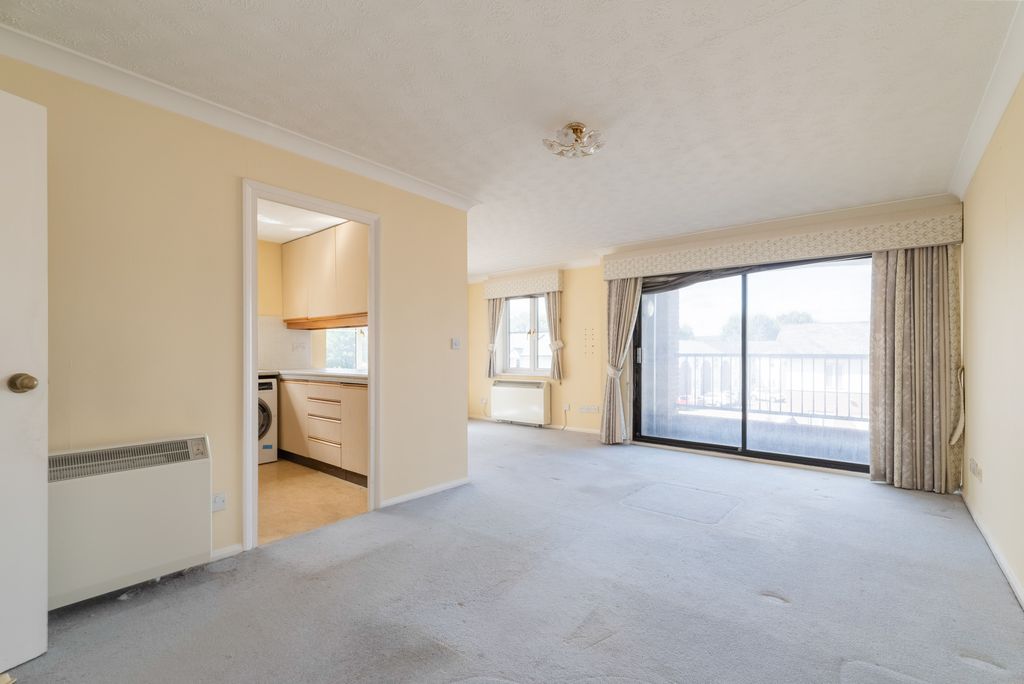 Property photo 3 of 13