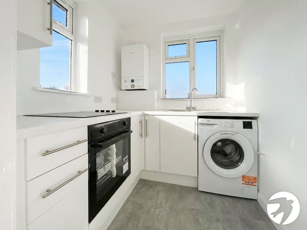 Property photo 2 of 8 Picture No. 02