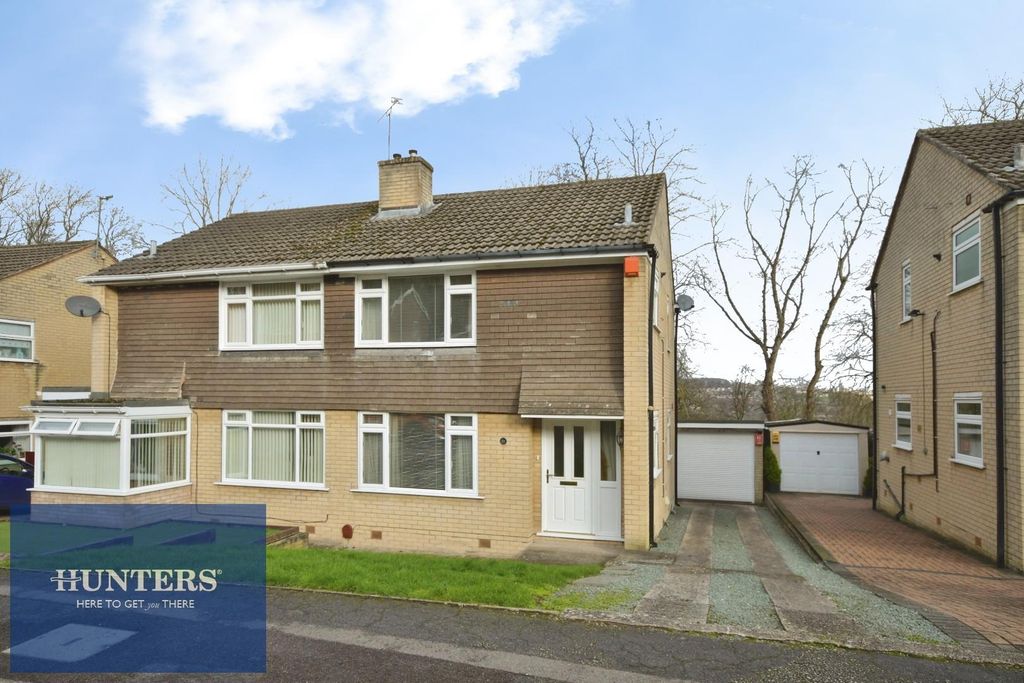 Property photo 1 of 13 Front 01.Jpg