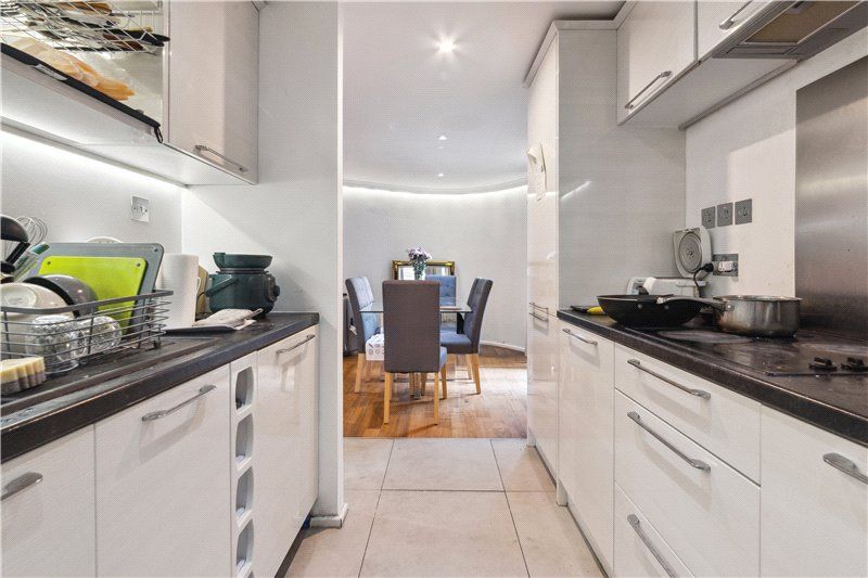 Property photo 3 of 9 Kitchen