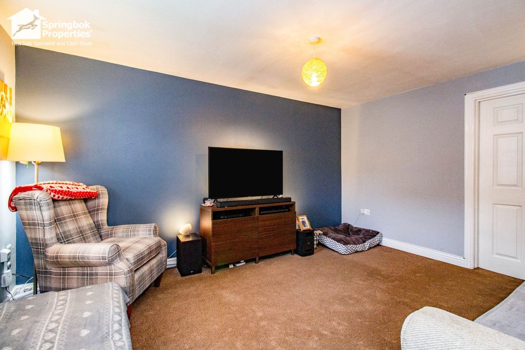 Property photo 2 of 17 Image 2