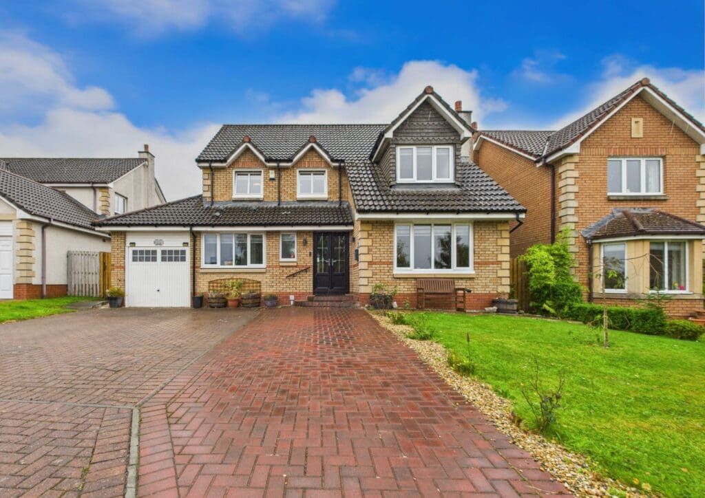 Property photo 1 of 40