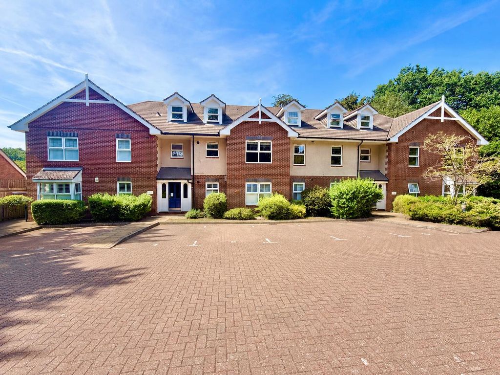 Property photo 1 of 11 8B830Da6-3c7A-4B91-99E1-3821Efb02E5E