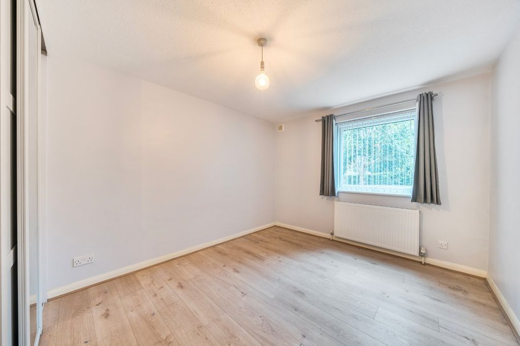 Property photo 2 of 12 Picture No. 02