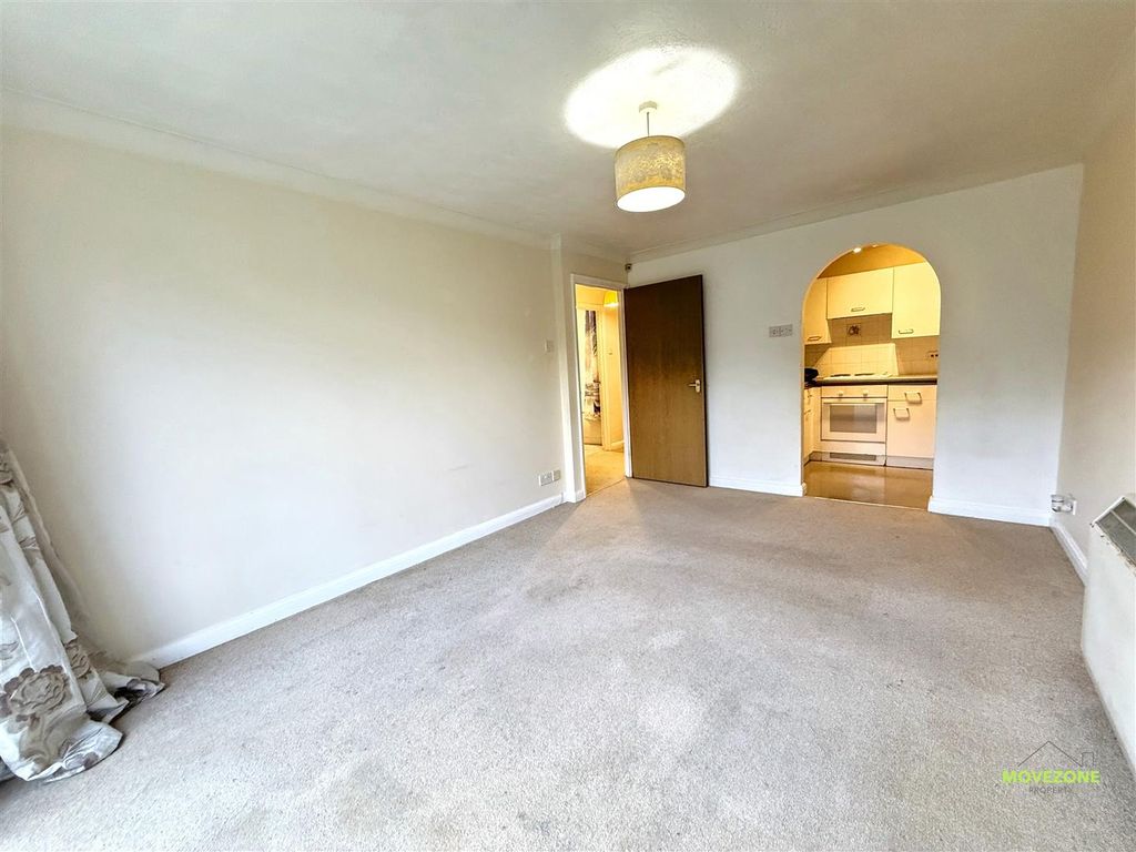 Property photo 3 of 7 Img_2296.Jpg