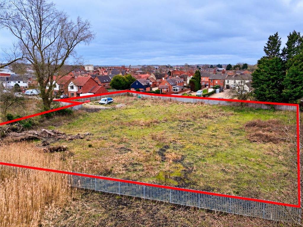 Property photo 1 of 7 5899750